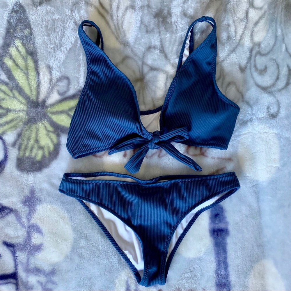 New Cupshe Women’s Bikini Set Swimsuit Size M